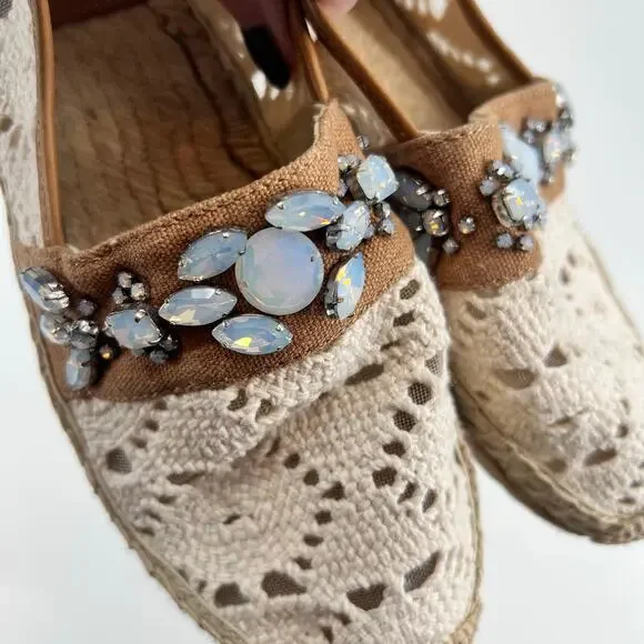 Tory Burch Cream & Tan crochet macrame Espadrilles with Blue Embellishments sz 7 - Picture 4 of 9